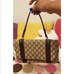 Small Gucci Shoulder Bag in Great  Condition.